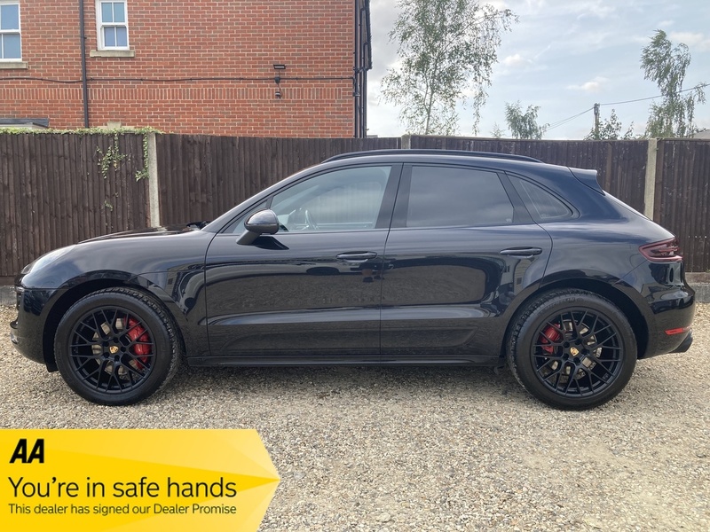 Porsche Macan T V6 GTS - U94