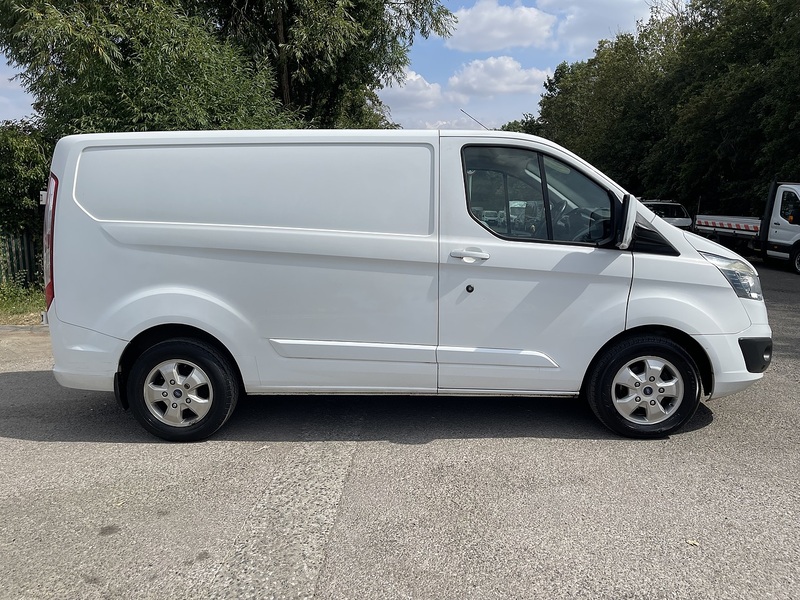 Ford Transit Custom 2.0 TDCi 270 Limited Panel Van 5dr Diesel Manual L1 H1 (163 g/km, 128 bhp) - U1006