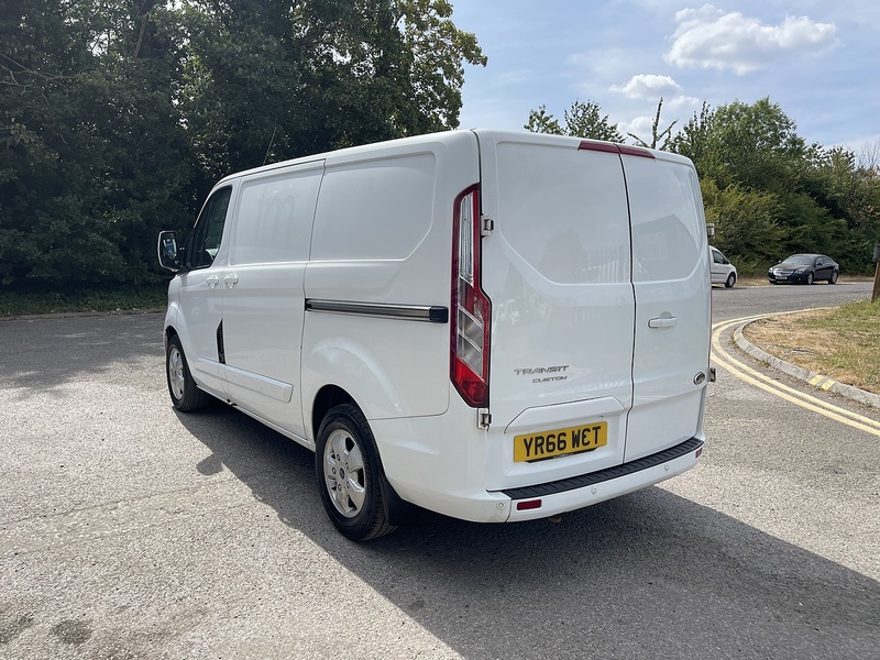 Ford Transit Custom 2.0 TDCi 270 Limited Panel Van 5dr Diesel Manual L1 H1 (163 g/km, 128 bhp) - U1006