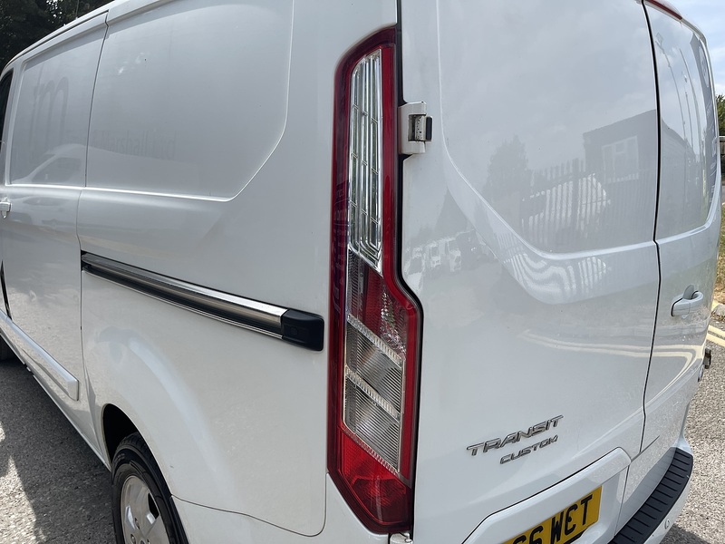 Ford Transit Custom 2.0 TDCi 270 Limited Panel Van 5dr Diesel Manual L1 H1 (163 g/km, 128 bhp) - U1006