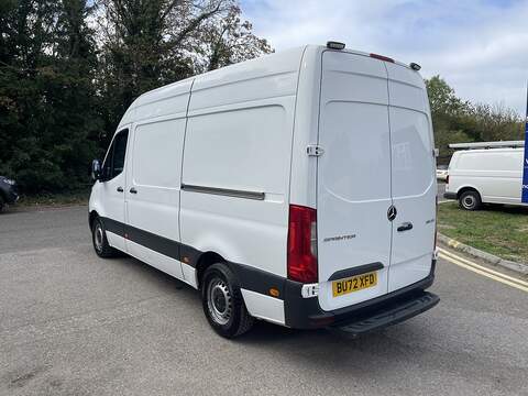 Mercedes-Benz Sprinter Sprinter Progressive Panel Van 1 Manual Diesel - U1008