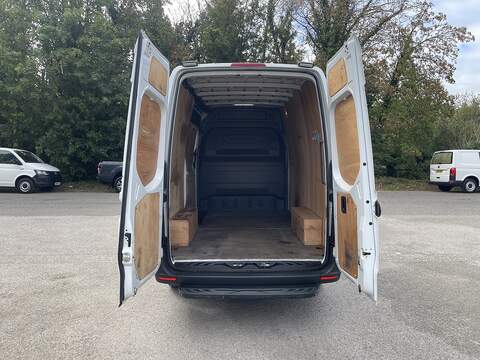 Mercedes-Benz Sprinter Sprinter Progressive Panel Van 1 Manual Diesel - U1008