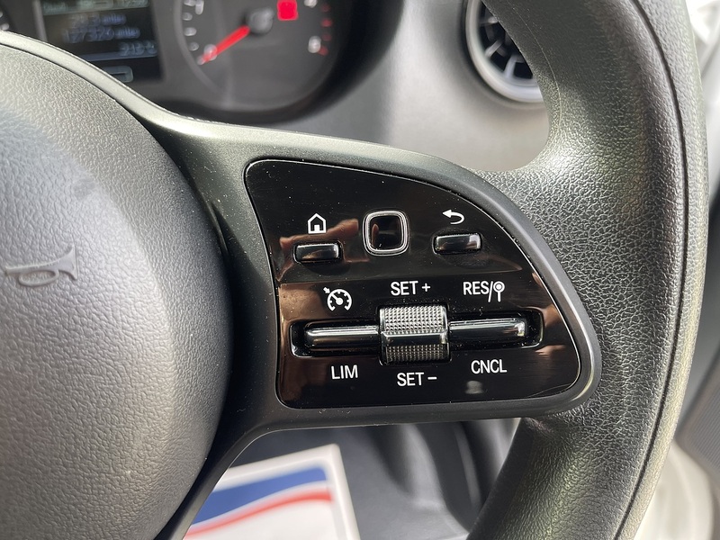 Mercedes-Benz Sprinter Sprinter Progressive Panel Van 1 Manual Diesel - U1008