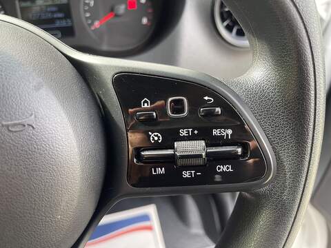 Mercedes-Benz Sprinter Sprinter Progressive Panel Van 1 Manual Diesel - U1008