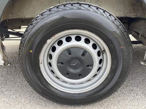 Mercedes-Benz Sprinter Sprinter Progressive Panel Van 1 Manual Diesel - U1008