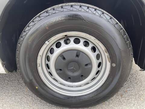 Mercedes-Benz Sprinter Sprinter Progressive Panel Van 1 Manual Diesel - U1008