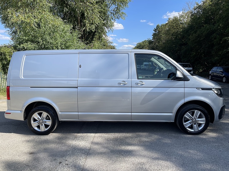 Volkswagen Transporter 2.0 TDI T32 Highline DSG FWD LWB Euro 6 (s/s) 5dr - U1010