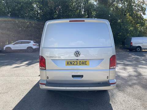 Volkswagen Transporter 2.0 TDI T32 Highline DSG FWD LWB Euro 6 (s/s) 5dr - U1010