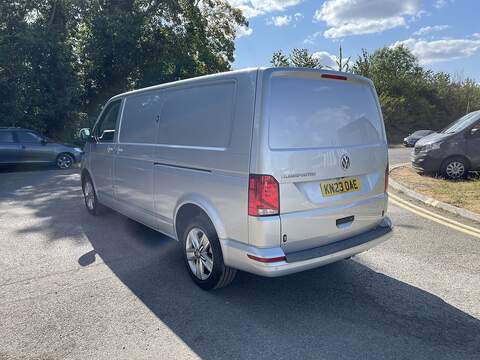 Volkswagen Transporter 2.0 TDI T32 Highline DSG FWD LWB Euro 6 (s/s) 5dr - U1010