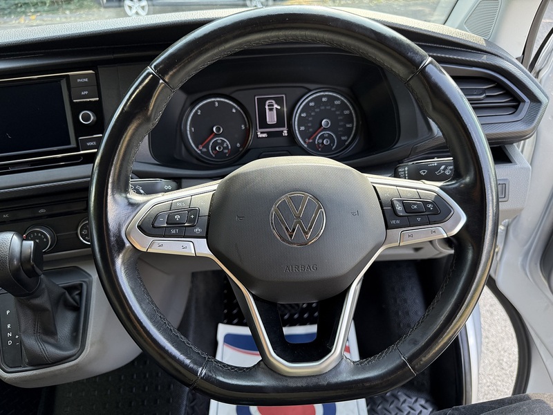 Volkswagen Transporter 2.0 TDI T32 Highline DSG FWD LWB Euro 6 (s/s) 5dr - U1010