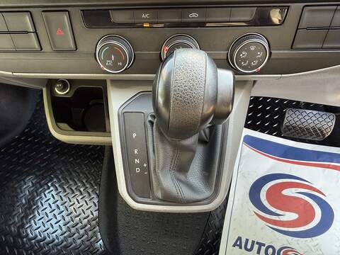 Volkswagen Transporter 2.0 TDI T32 Highline DSG FWD LWB Euro 6 (s/s) 5dr - U1010
