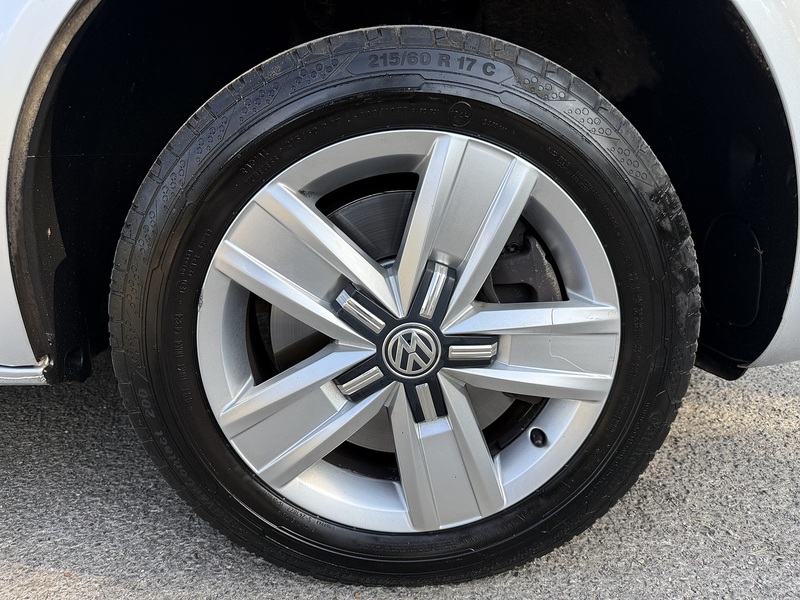 Volkswagen Transporter 2.0 TDI T32 Highline DSG FWD LWB Euro 6 (s/s) 5dr - U1010