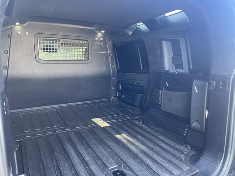 Land Rover Defender 110 3.0 D300 MHEV X-Dynamic HSE Hard Top SUV Auto 4WD MWB Euro 6 (s/s) 5dr - U1016