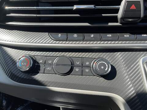 MAXUS Deliver 9 2.0 D20 FWD L3 H2 Euro 6 (s/s) 5dr - U1025