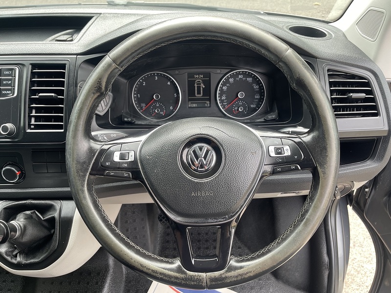 Volkswagen Transporter 2.0 TDI T30 BlueMotion Tech Highline FWD LWB Euro 6 (s/s) 5dr - U1028