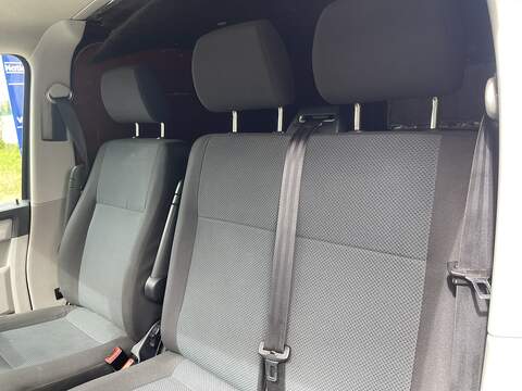 Volkswagen Transporter 2.0 TDI T30 BlueMotion Tech Highline FWD LWB Euro 6 (s/s) 5dr - U1028