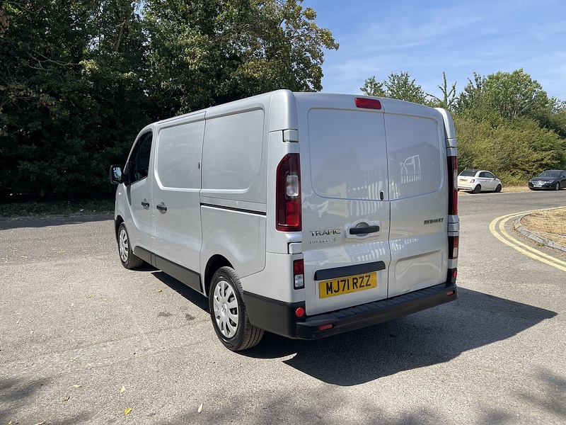 Renault Trafic 2.0 dCi ENERGY 28 Business+ SWB Standard Roof Euro 6 (s/s) 5dr - U1031