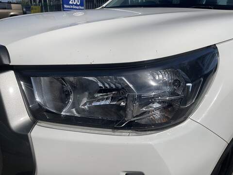 Toyota Hilux 2.4 D-4D Active Extra Cab Pickup 4WD Euro 6 (s/s) 4dr - U1037
