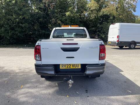 Toyota Hilux 2.4 D-4D Active Extra Cab Pickup 4WD Euro 6 (s/s) 4dr - U1037