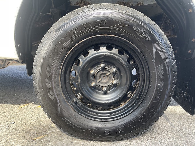 Toyota Hilux 2.4 D-4D Active Extra Cab Pickup 4WD Euro 6 (s/s) 4dr - U1037