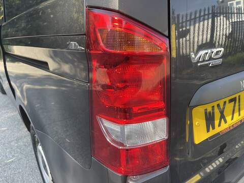 Mercedes-Benz Vito 2.0 114 CDI Progressive G-Tronic RWD L2 Euro 6 (s/s) 5dr (LWB) - U1038