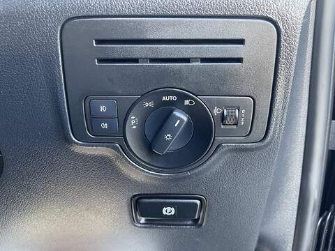 Mercedes-Benz Vito 2.0 114 CDI Progressive G-Tronic RWD L2 Euro 6 (s/s) 5dr (LWB) - U1038