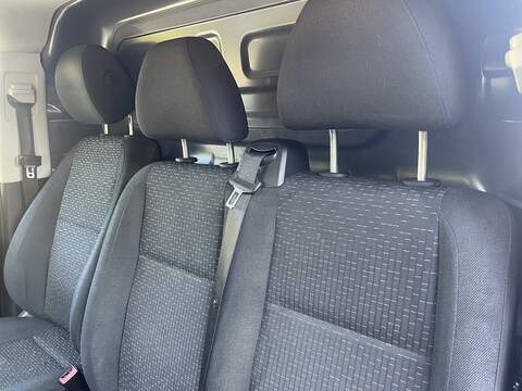 Mercedes-Benz Vito 2.0 114 CDI Progressive G-Tronic RWD L2 Euro 6 (s/s) 5dr (LWB) - U1038