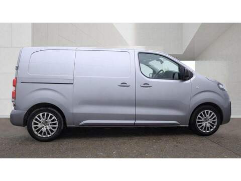 Vauxhall Vivaro 1.5 Turbo D 2700 Pro L1 H1 Euro 6 (s/s) 6dr - U1039