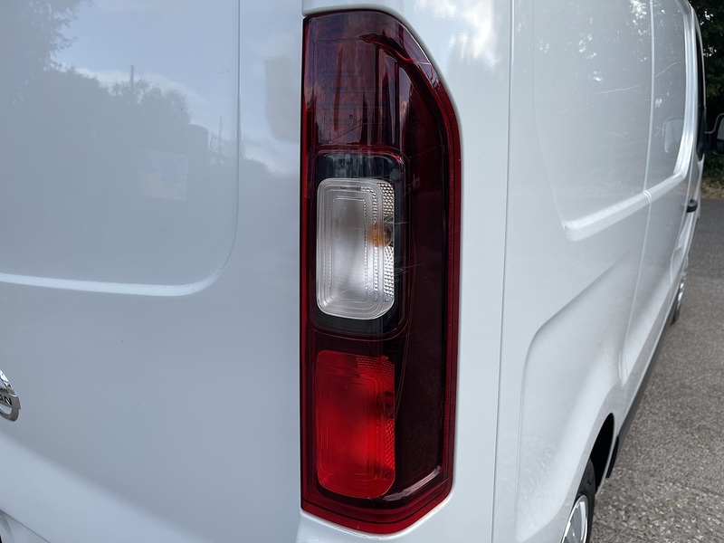 Nissan Primastar 2.0 dCi 28 Acenta L1 H1 Euro 6 (s/s) 5dr - U1060