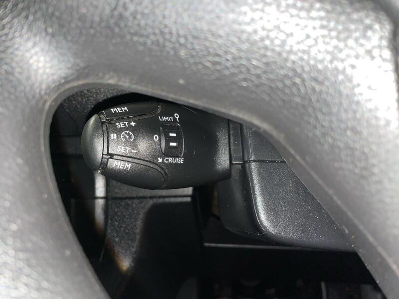 Peugeot Expert 2.0 BlueHDi 1200 Professional Premium + Long Crew Van LWB Euro 6 6dr (6 Seat) - U1066