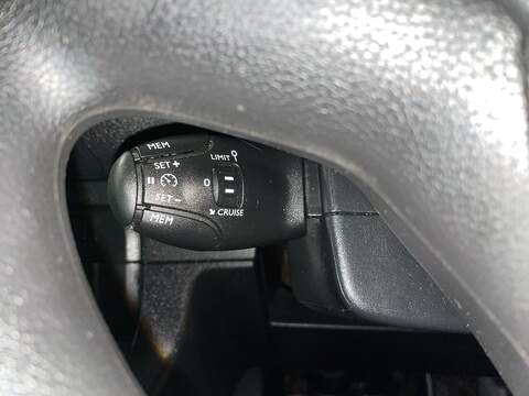 Peugeot Expert 2.0 BlueHDi 1200 Professional Premium + Long Crew Van LWB Euro 6 6dr (6 Seat) - U1066