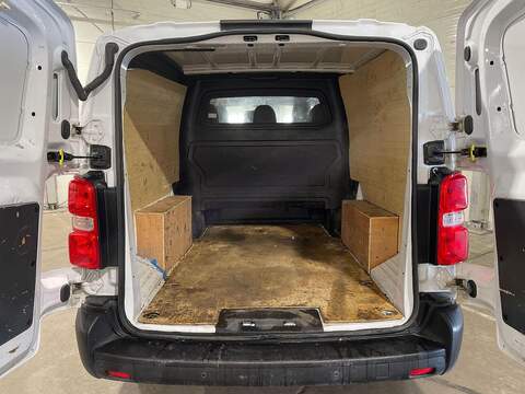 Peugeot Expert 2.0 BlueHDi 1200 Professional Premium + Long Crew Van LWB Euro 6 6dr (6 Seat) - U1066