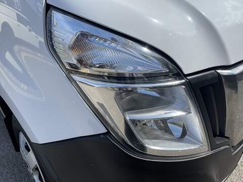 Nissan Interstar 2.3 dCi 35 Acenta FWD L3 H2 Euro 6 4dr - U1075
