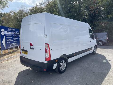 Nissan Interstar 2.3 dCi 35 Acenta FWD L3 H2 Euro 6 4dr - U1075