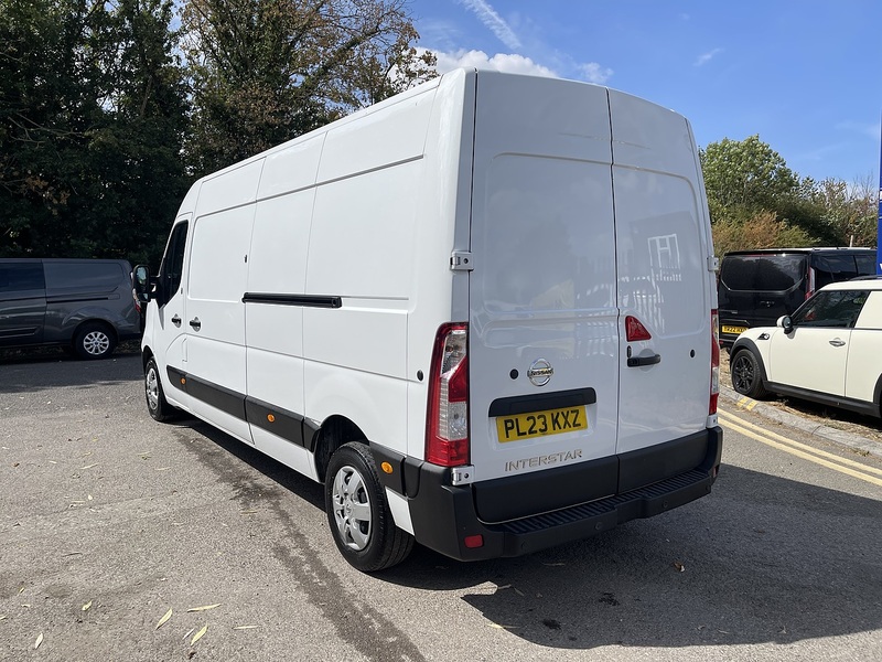 Nissan Interstar 2.3 dCi 35 Acenta FWD L3 H2 Euro 6 4dr - U1075