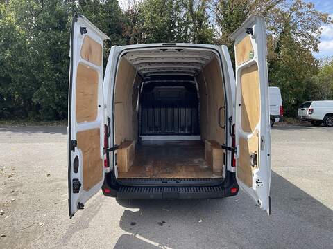Nissan Interstar 2.3 dCi 35 Acenta FWD L3 H2 Euro 6 4dr - U1075