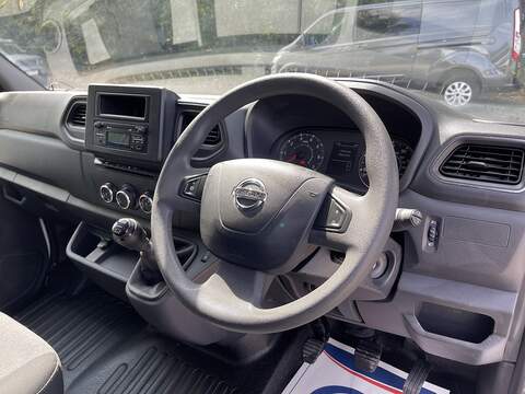 Nissan Interstar 2.3 dCi 35 Acenta FWD L3 H2 Euro 6 4dr - U1075