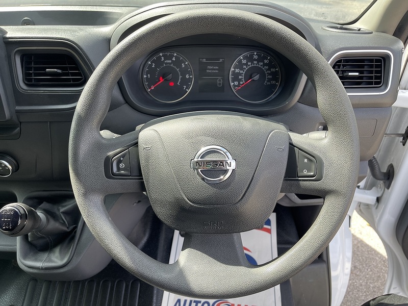 Nissan Interstar 2.3 dCi 35 Acenta FWD L3 H2 Euro 6 4dr - U1075