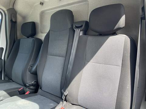 Nissan Interstar 2.3 dCi 35 Acenta FWD L3 H2 Euro 6 4dr - U1075