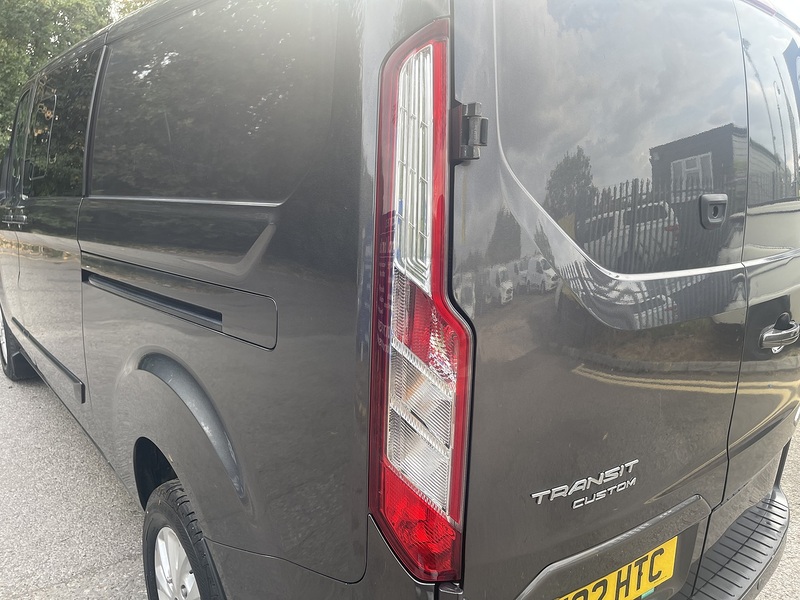Ford Transit Custom 2.0 320 EcoBlue Limited Crew Van L2 H1 Euro 6 (s/s) 5dr (6 Seat) - U1076