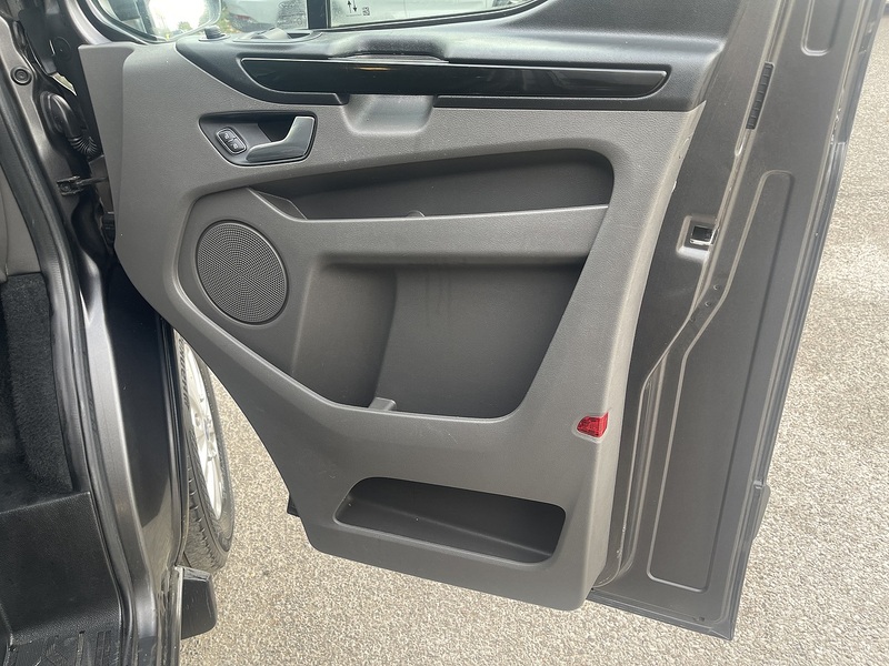 Ford Transit Custom 2.0 320 EcoBlue Limited Crew Van L2 H1 Euro 6 (s/s) 5dr (6 Seat) - U1076