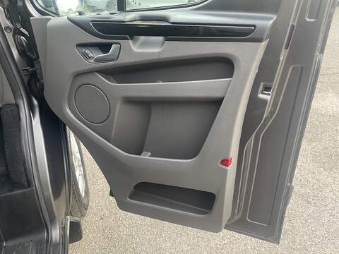 Ford Transit Custom 2.0 320 EcoBlue Limited Crew Van L2 H1 Euro 6 (s/s) 5dr (6 Seat) - U1076