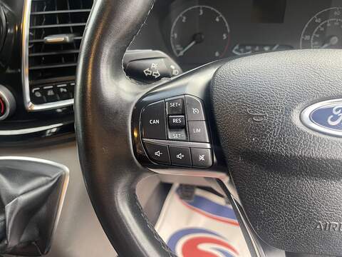 Ford Transit Custom 2.0 320 EcoBlue Limited Crew Van L2 H1 Euro 6 (s/s) 5dr (6 Seat) - U1076