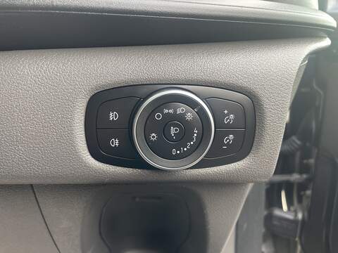 Ford Transit Custom 2.0 320 EcoBlue Limited Crew Van L2 H1 Euro 6 (s/s) 5dr (6 Seat) - U1076