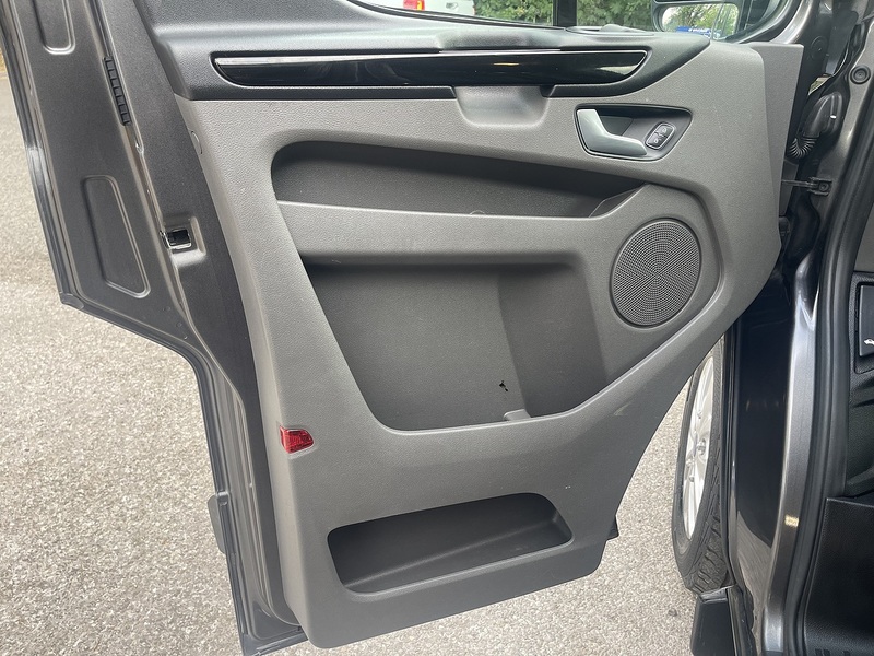 Ford Transit Custom 2.0 320 EcoBlue Limited Crew Van L2 H1 Euro 6 (s/s) 5dr (6 Seat) - U1076