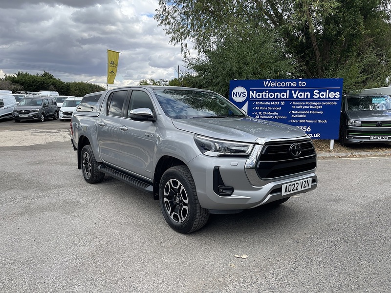 Toyota Hilux 2.8 D-4D Invincible 4WD Euro 6 (s/s) 4dr - U1077