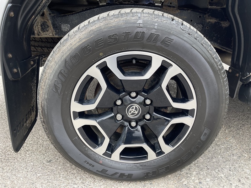 Toyota Hilux 2.8 D-4D Invincible 4WD Euro 6 (s/s) 4dr - U1077