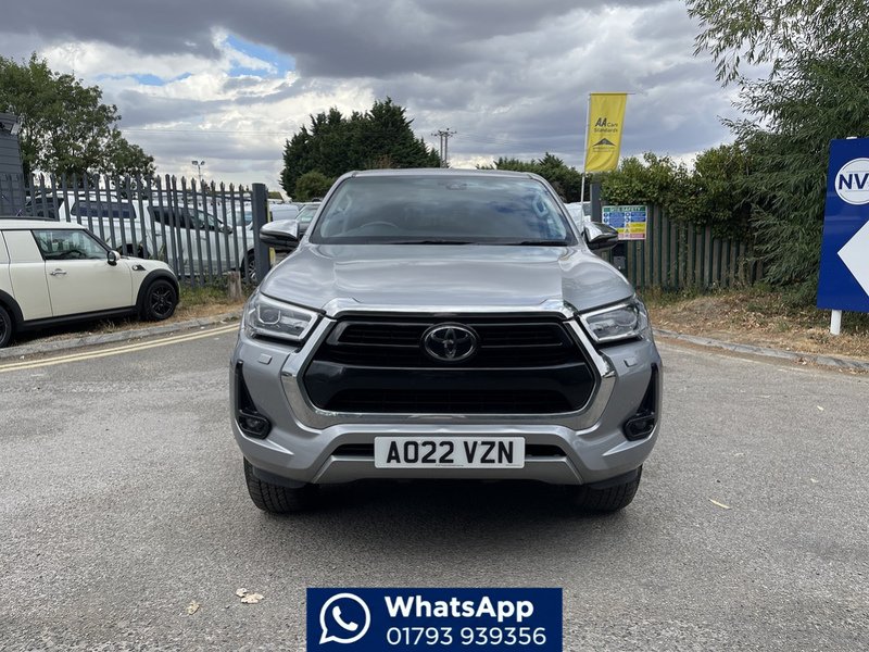 Toyota Hilux 2.8 D-4D Invincible 4WD Euro 6 (s/s) 4dr - U1077