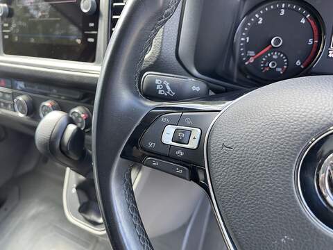 Volkswagen Grand California 2.0 TDI 600 Auto FWD Euro 6 (s/s) 4dr (3.5t) - U1082