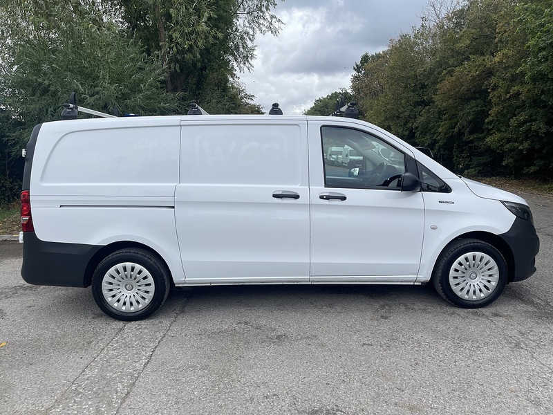 Mercedes-Benz eVito 114 e 41kWh Progressive Auto FWD L2 6dr (LWB) - U1088